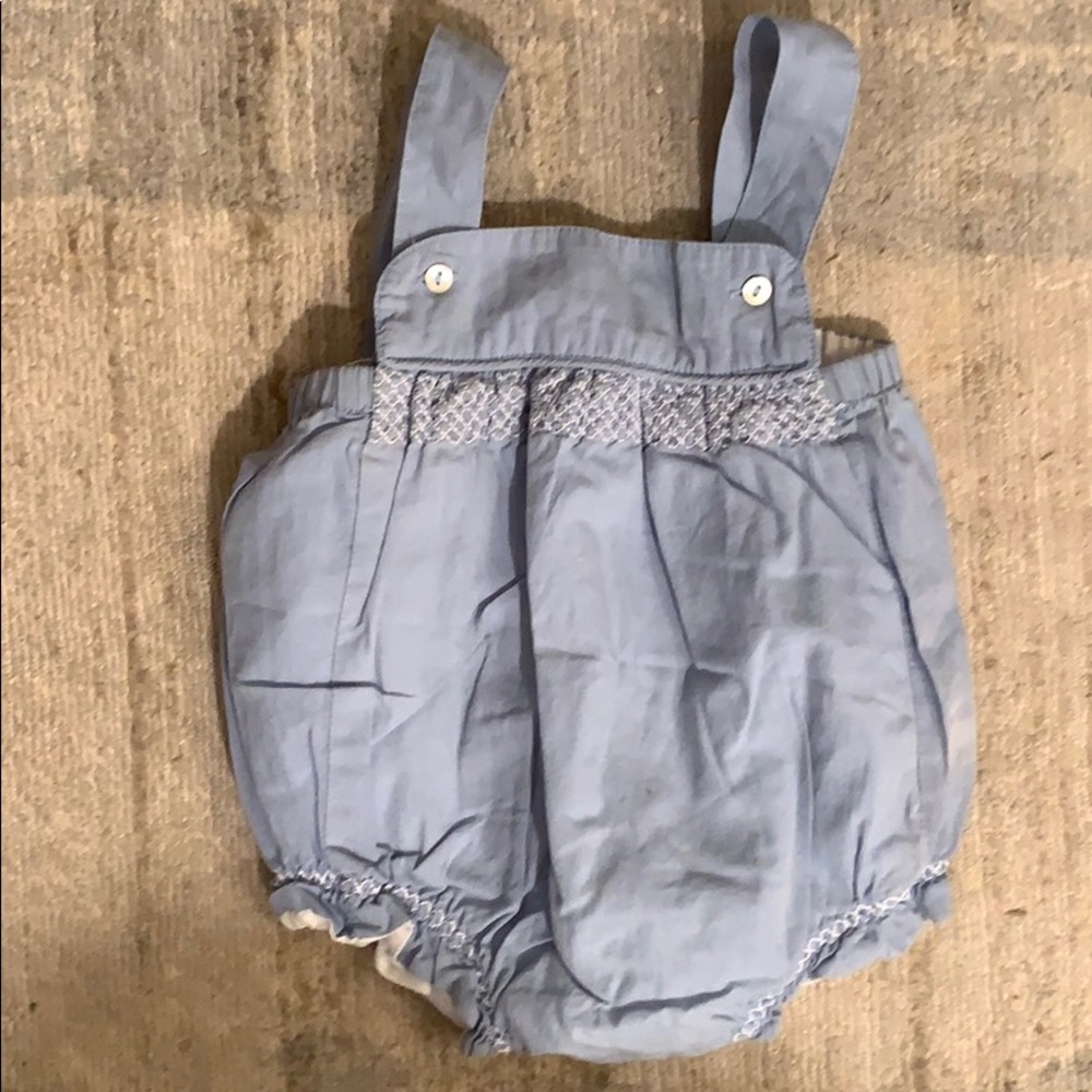 Romper foe baby boy or baby girl.